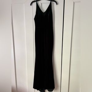 Betsy & Adam V-neck Velvet Gown Hunter Green Size 4